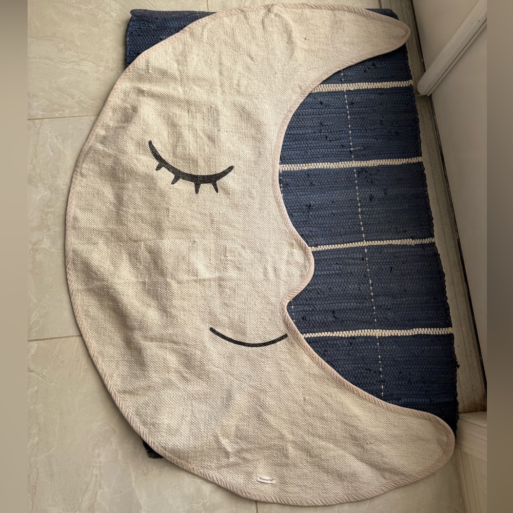 Moon Shaped Cream Rug - Bloomingville